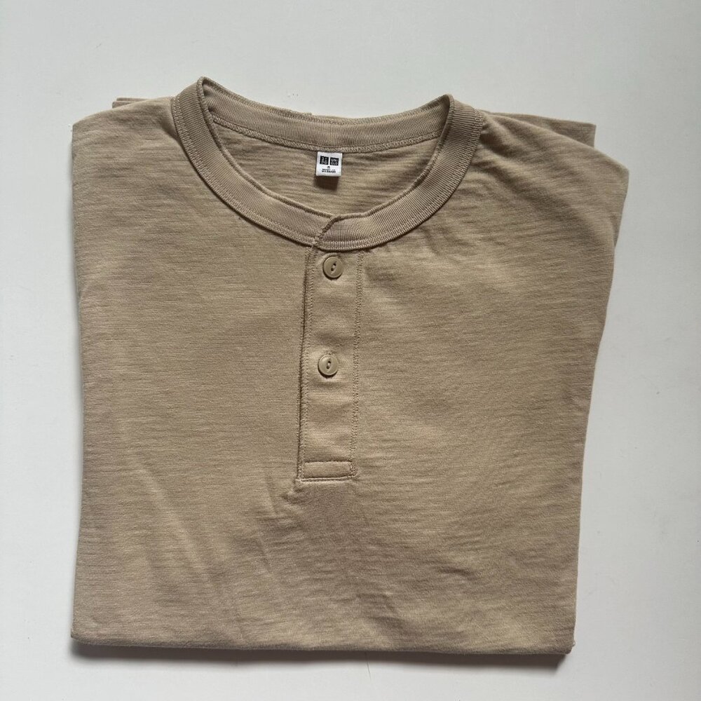 Uniqlo Men's Size S Henley T-Shirt